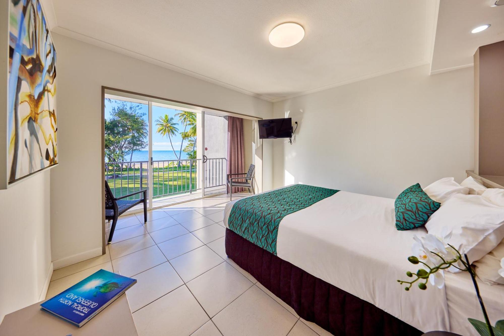 Castaways Resort & Spa On Mission Beach Esterno foto