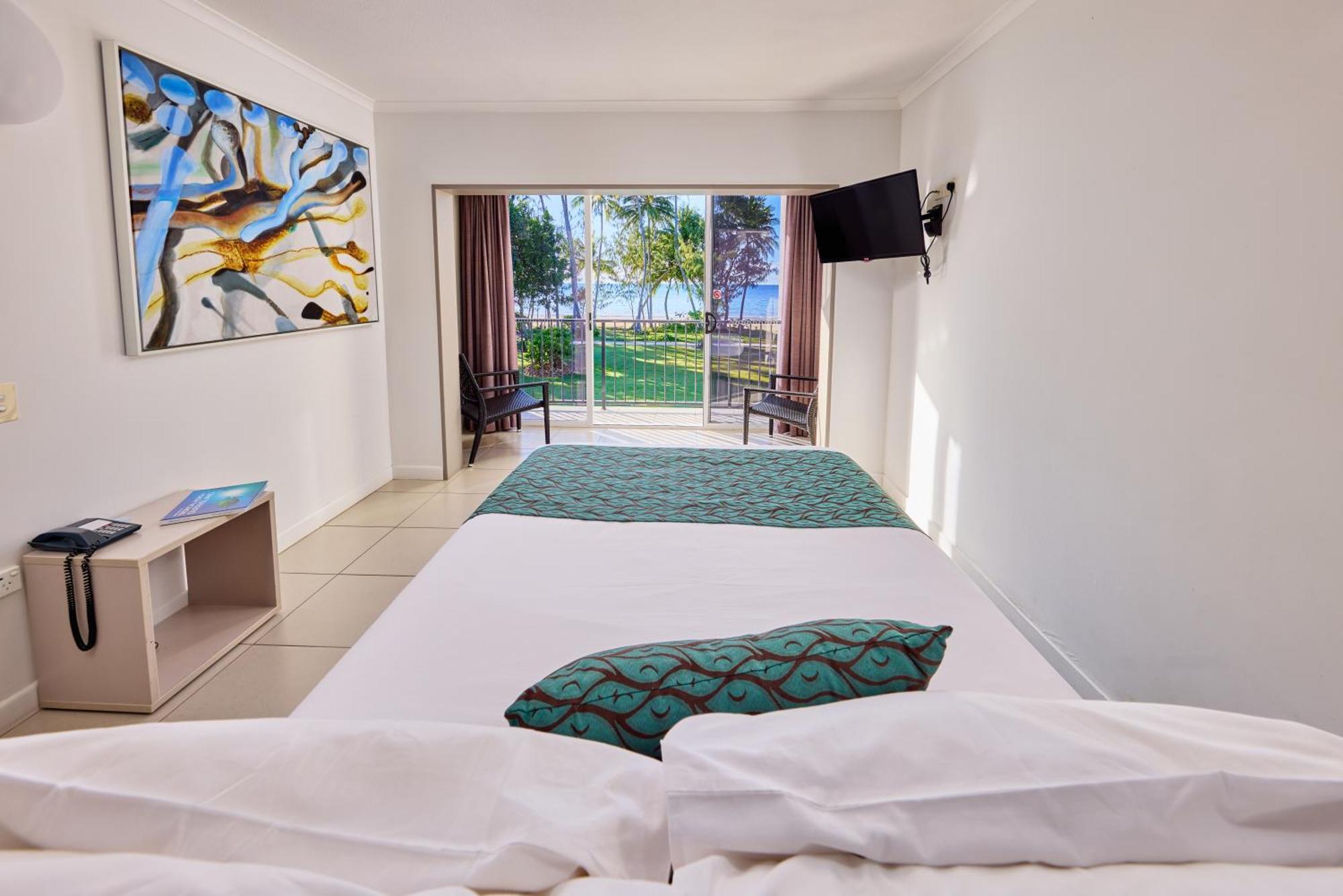 Castaways Resort & Spa On Mission Beach Esterno foto