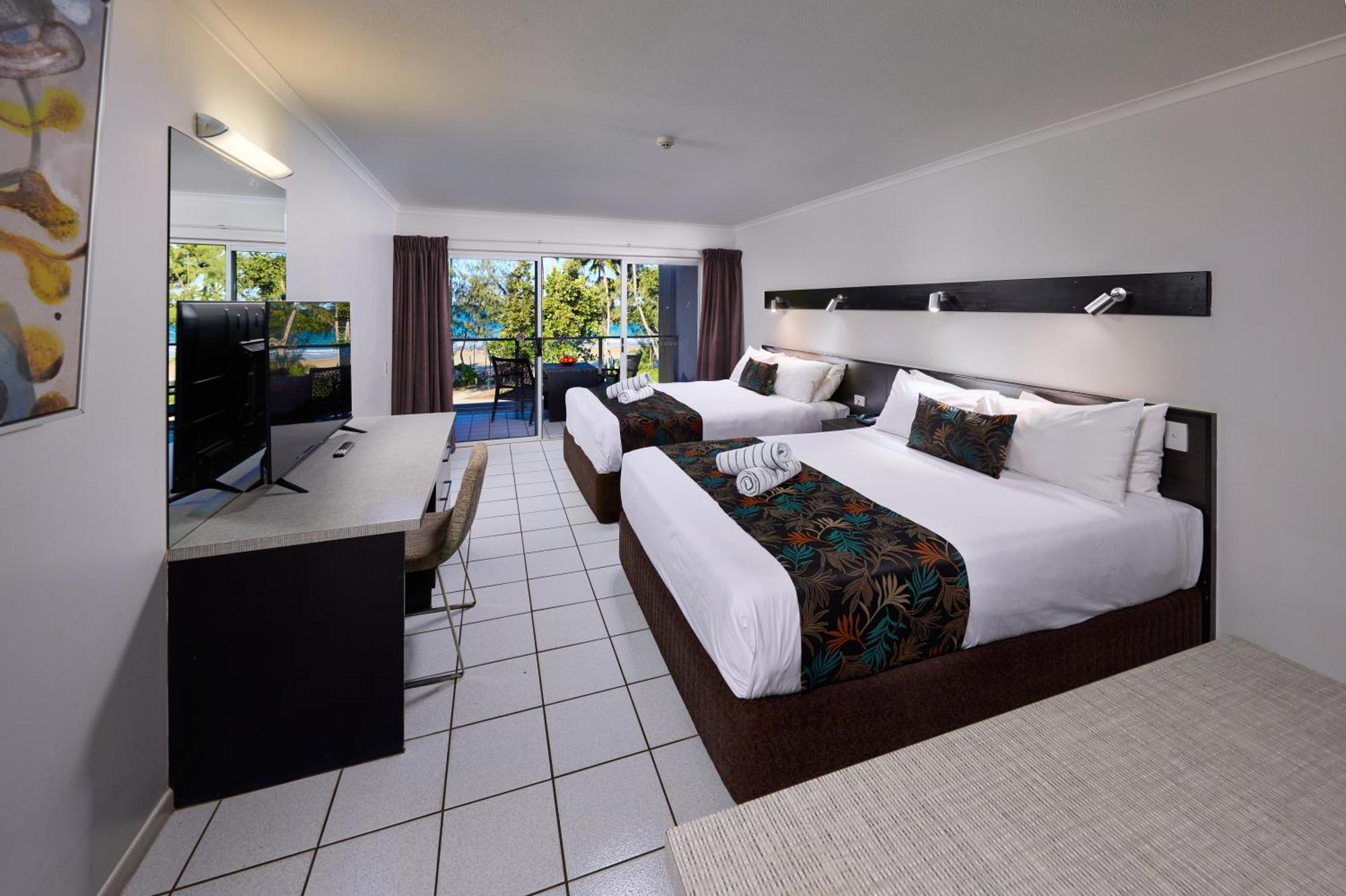 Castaways Resort & Spa On Mission Beach Esterno foto