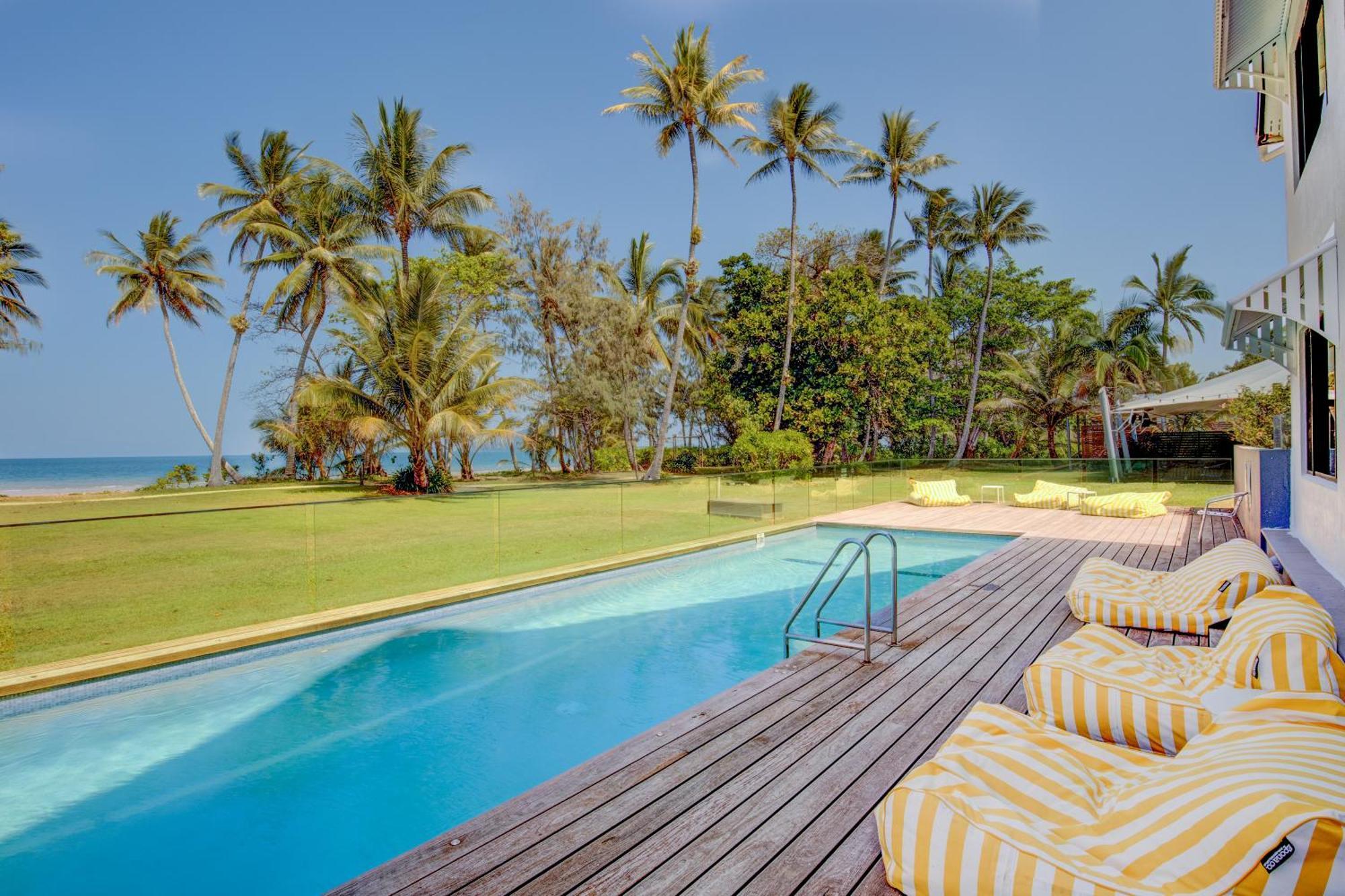 Castaways Resort & Spa On Mission Beach Esterno foto